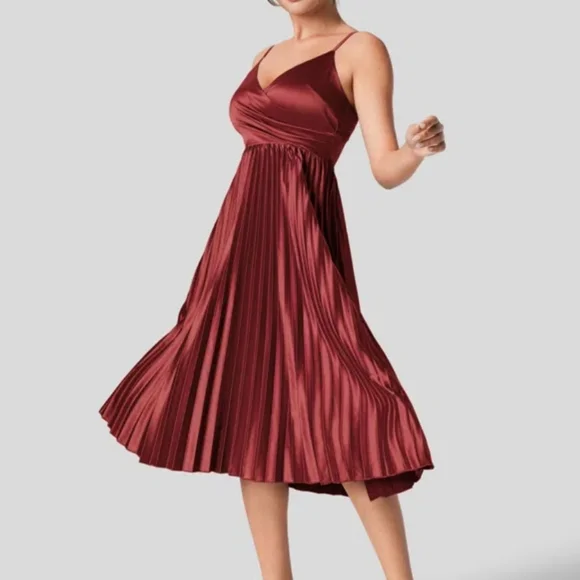HALARA | Dresses | 2552 Nwt Halara V Neck Backless Crisscross Lace Up  Pleated Midi Party Dress Xl | Poshmark